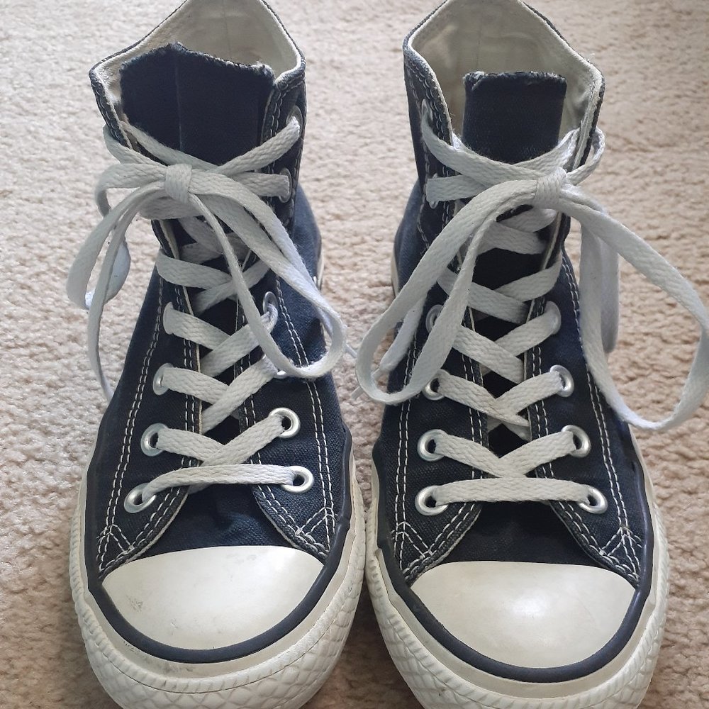 Black High-top Converse